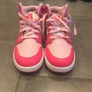 pink air jordan’s